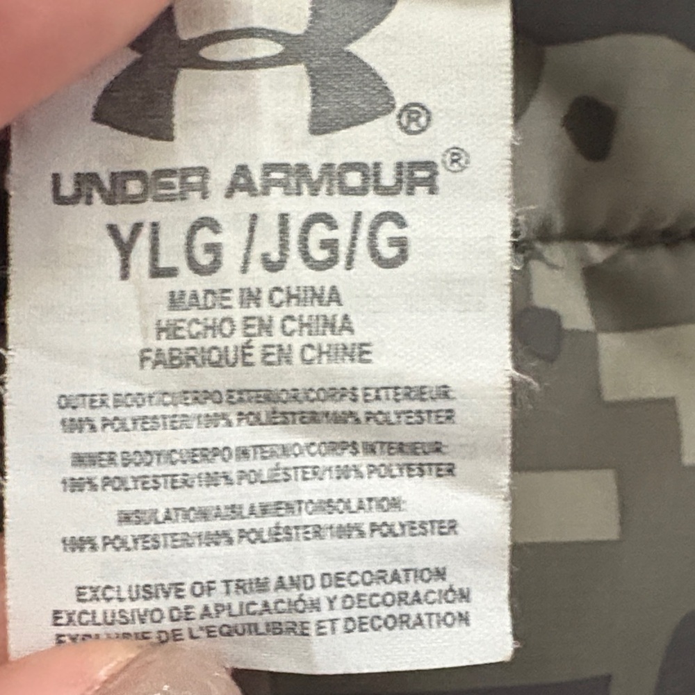 Under Armour Kids reversible Green Puffer Jacket - Picture 4 of 9